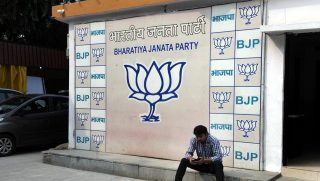 A desolate look at the BJP headquarters in New Delhi as results of the Bihar elections became clear. (Sonu Mehta:HT Photo)